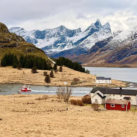 Oceanview Escape Lofoten