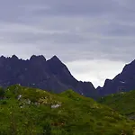 Oceanview Escape Lofoten